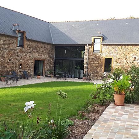 Aux Greniers A Reves Bed and Breakfast Plestan Εξωτερικό φωτογραφία