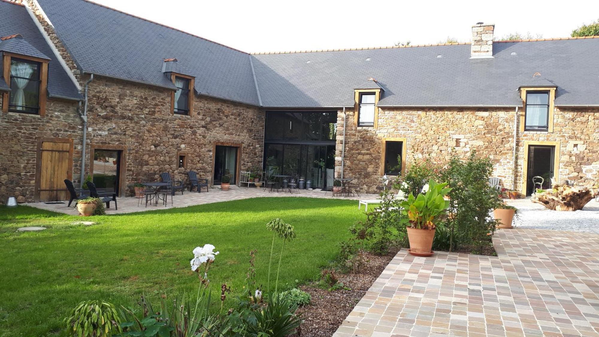 Aux Greniers A Reves Bed and Breakfast Plestan Εξωτερικό φωτογραφία