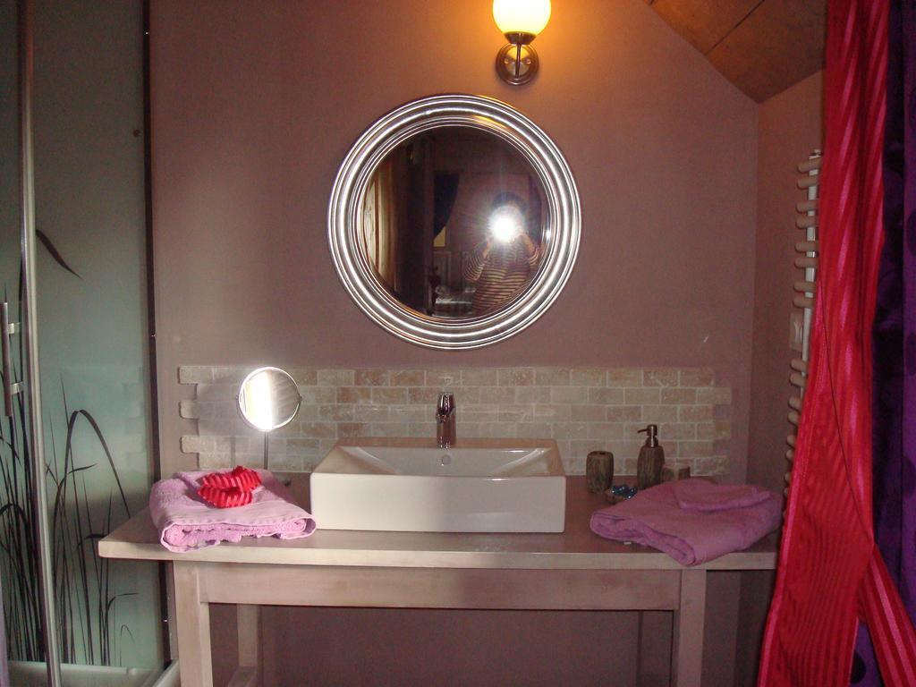 Aux Greniers A Reves Bed and Breakfast Plestan Δωμάτιο φωτογραφία