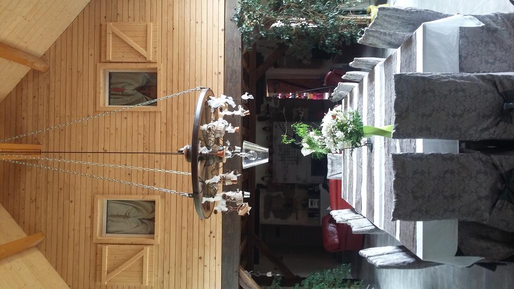 Aux Greniers A Reves Bed and Breakfast Plestan Εξωτερικό φωτογραφία