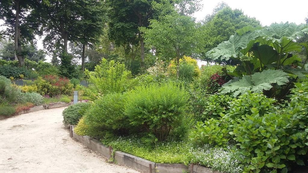 Aux Greniers A Reves Bed and Breakfast Plestan Εξωτερικό φωτογραφία