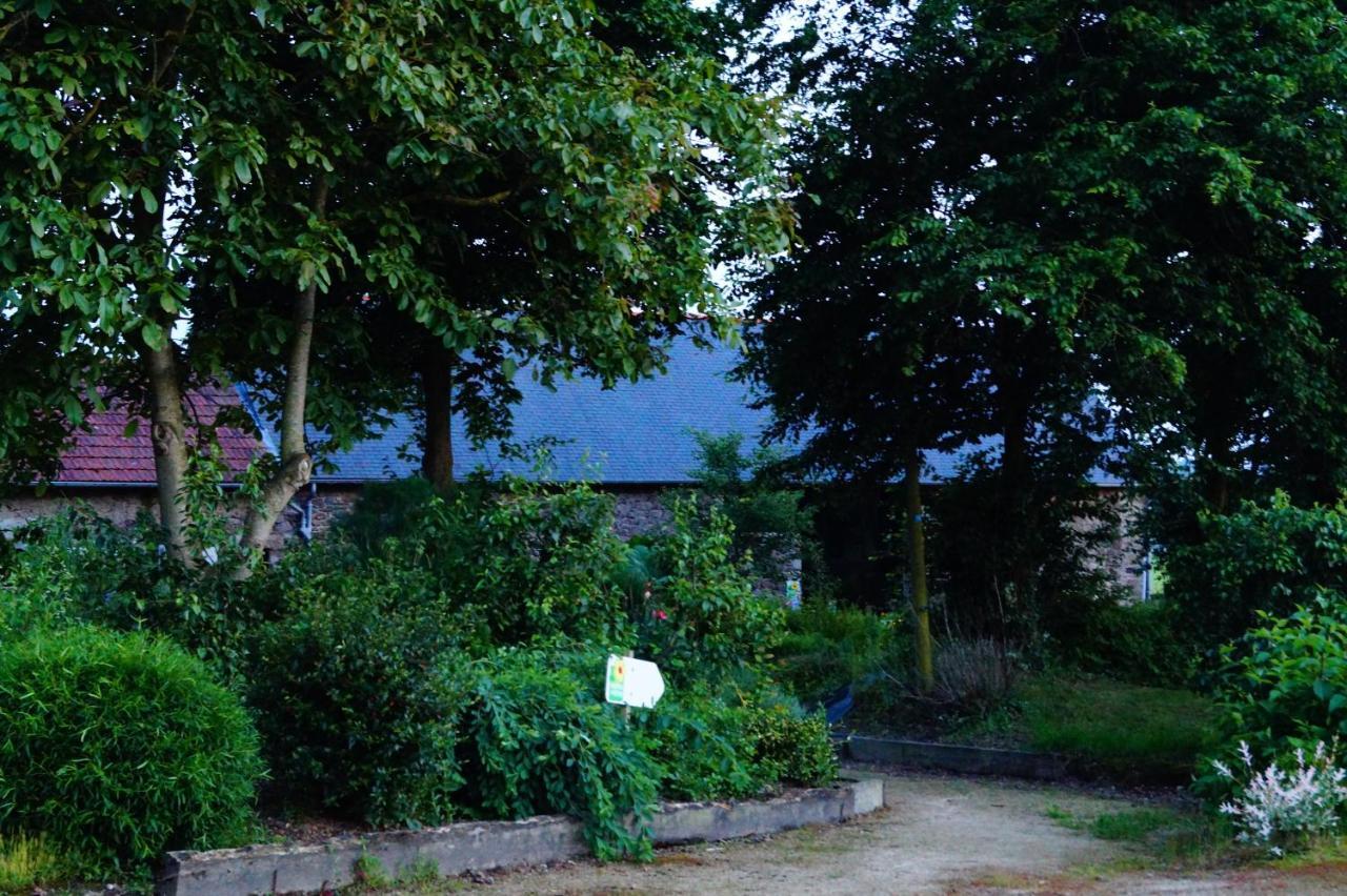 Aux Greniers A Reves Bed and Breakfast Plestan Εξωτερικό φωτογραφία